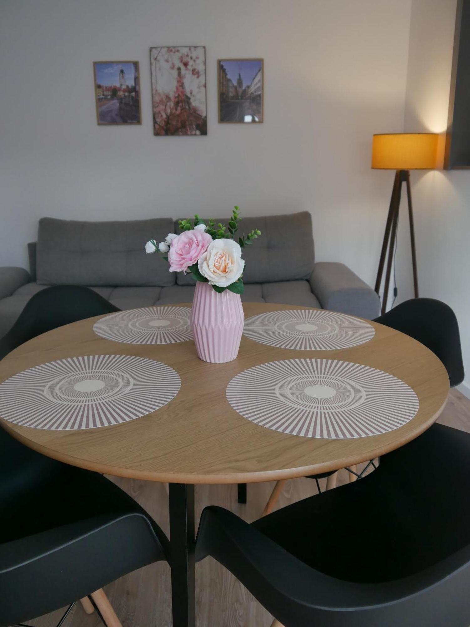 Free Garage In The Center-Delicia 4 Studio! Hermannstadt Exterior foto