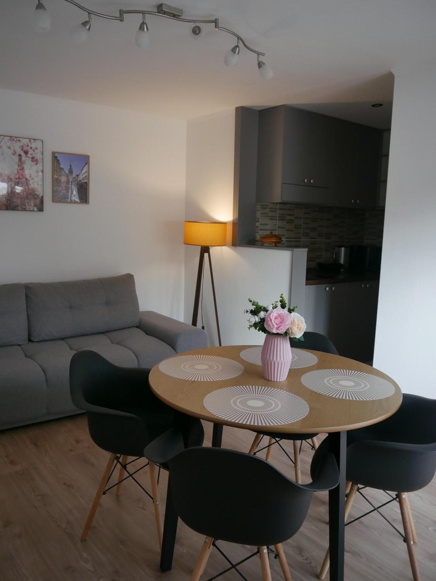Free Garage In The Center-Delicia 4 Studio! Hermannstadt Exterior foto